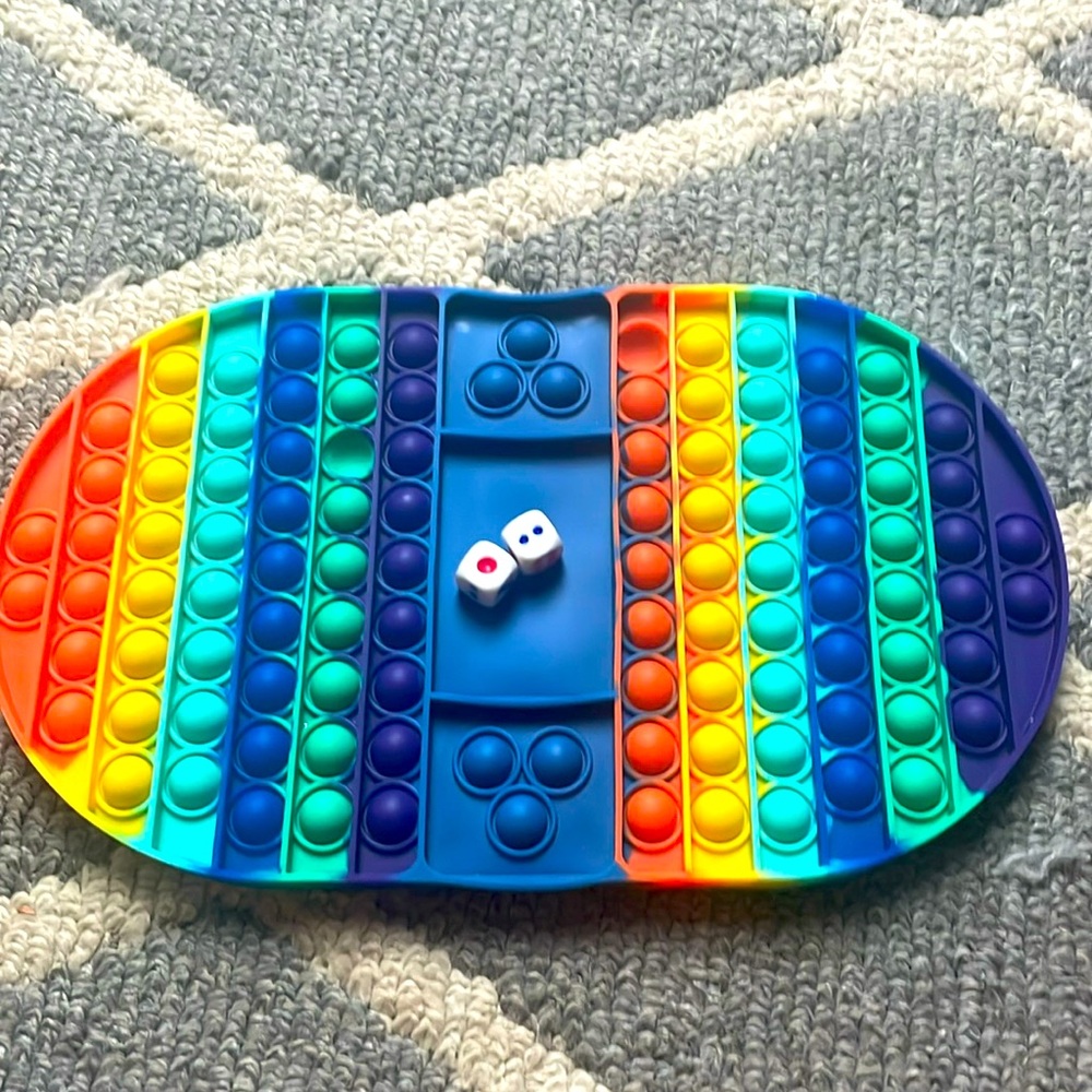 Pop it game board with dice!